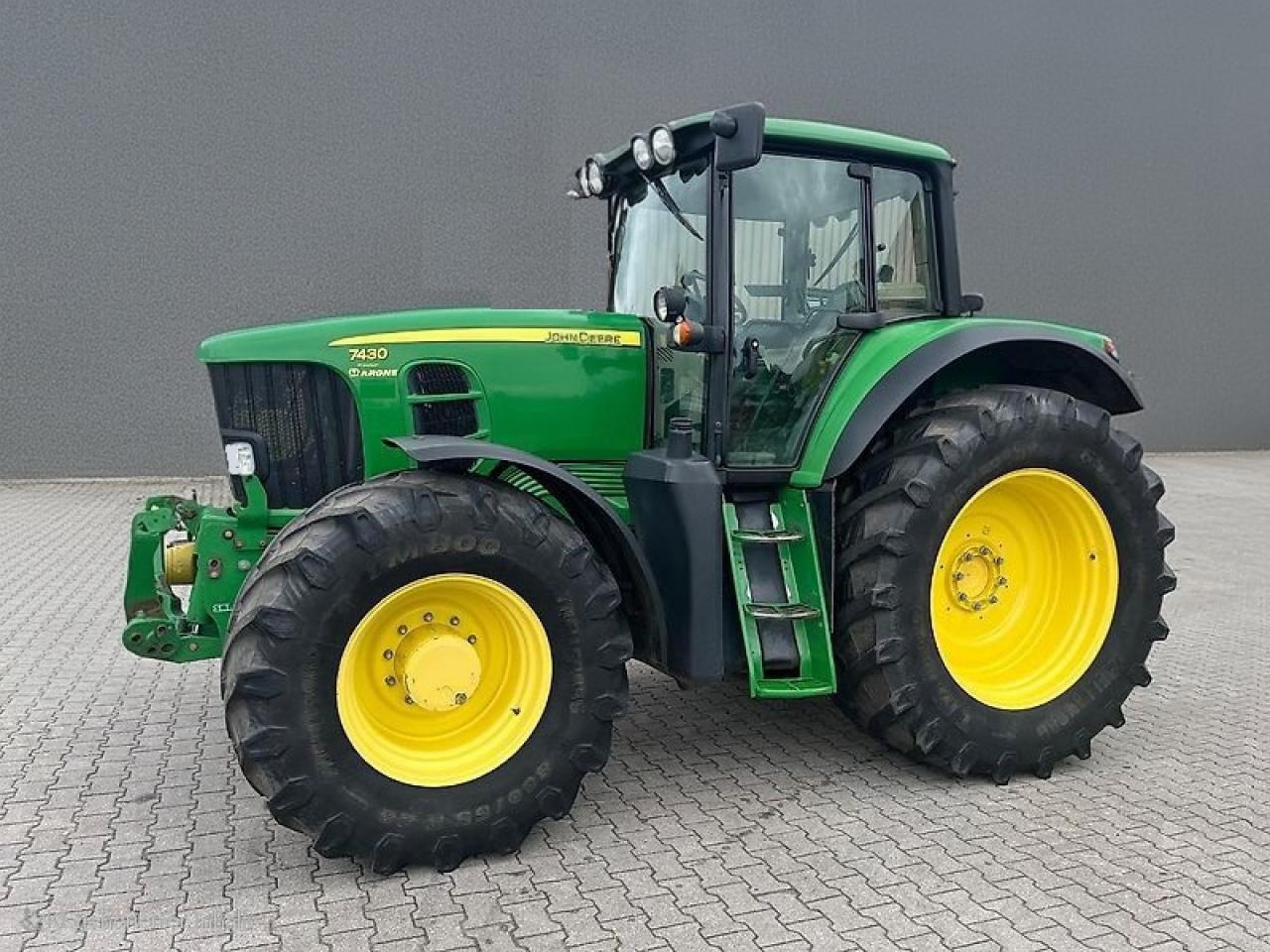 John Deere 7430 PREMIUM - Trator: foto 2 John Deere 7430 PREMIUM - Trator: foto 2