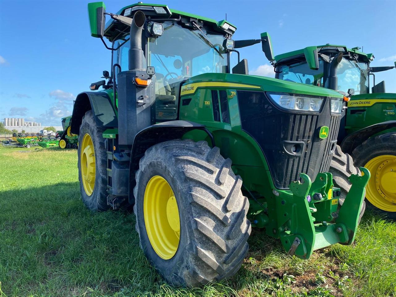 John Deere 7R 330 - Trator: foto 2 John Deere 7R 330 - Trator: foto 2
