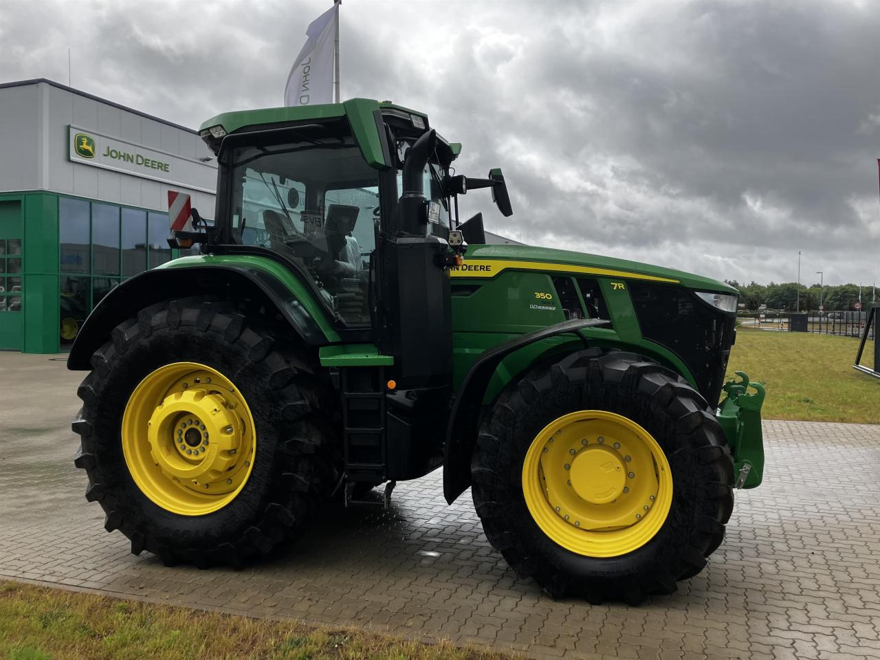 John Deere 7R 350 - Trator: foto 2 John Deere 7R 350 - Trator: foto 2