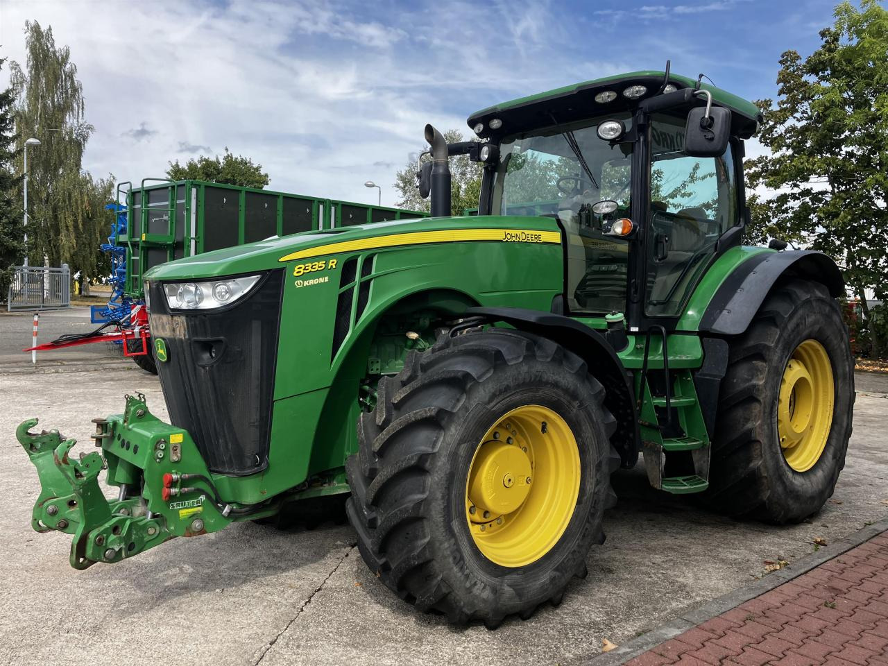 John Deere 8335R - Trator: foto 2 John Deere 8335R - Trator: foto 2