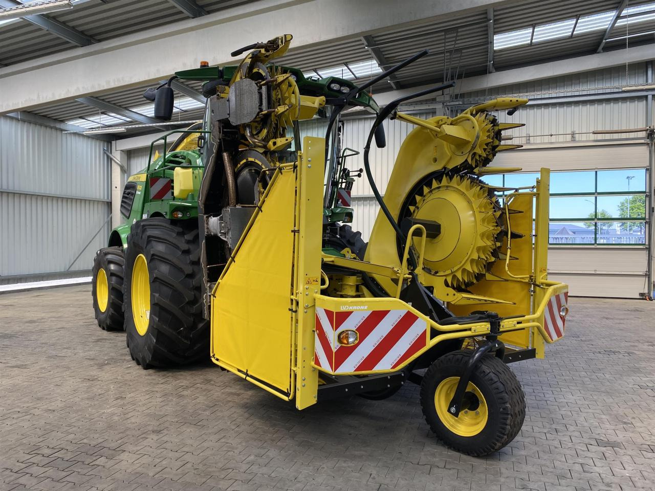 John Deere 9500i - Picadora de forragem automotriz: foto 2 John Deere 9500i - Picadora de forragem automotriz: foto 2