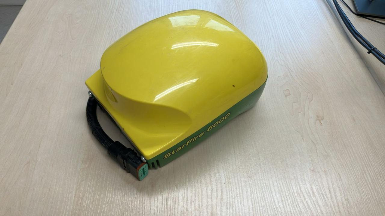 John Deere SF6000 - Sistema de navegação por Máquina agrícola: foto 1 John Deere SF6000 - Sistema de navegação por Máquina agrícola: foto 1