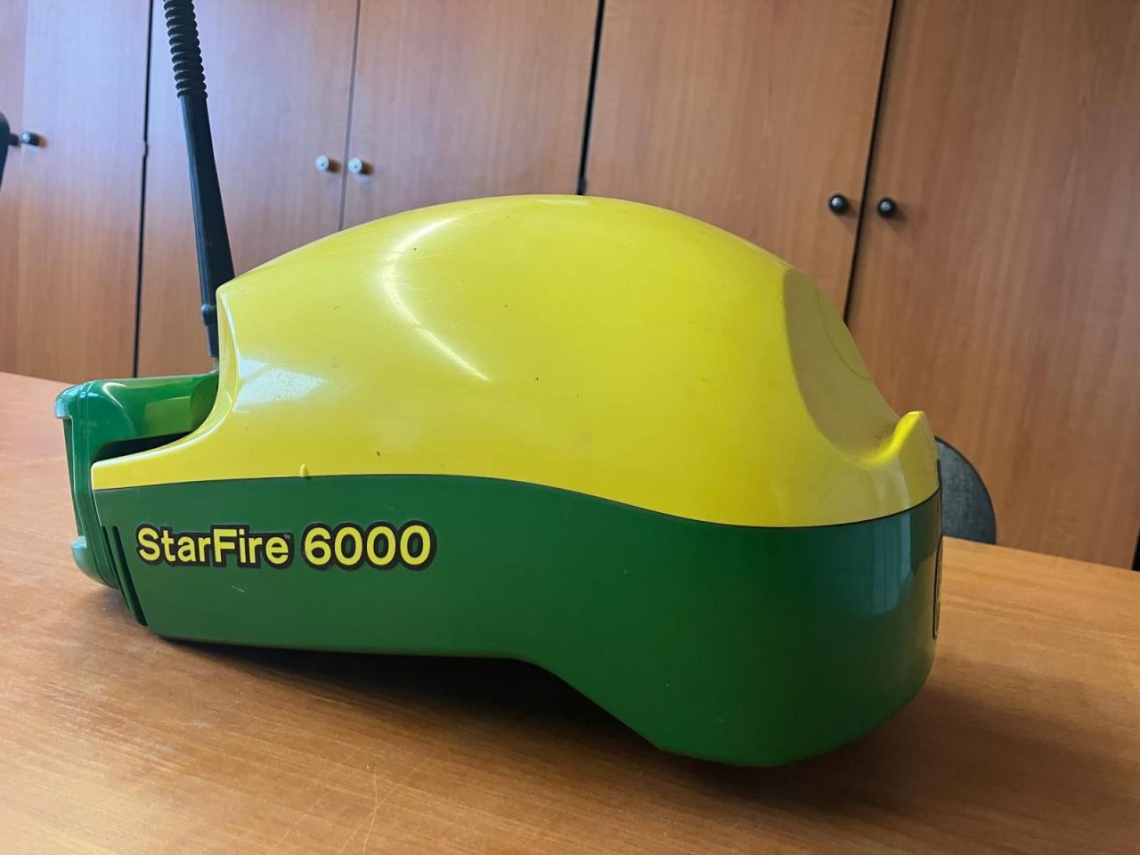 John Deere SF6000 RTK - Sistema de navegação por Máquina agrícola: foto 1 John Deere SF6000 RTK - Sistema de navegação por Máquina agrícola: foto 1