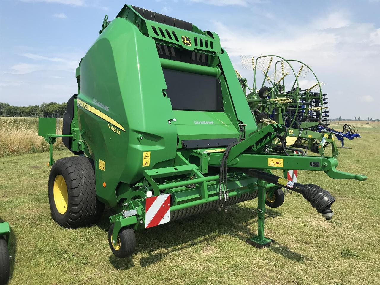John Deere V461M - Enfardadeira de fardos redondos: foto 1 John Deere V461M - Enfardadeira de fardos redondos: foto 1