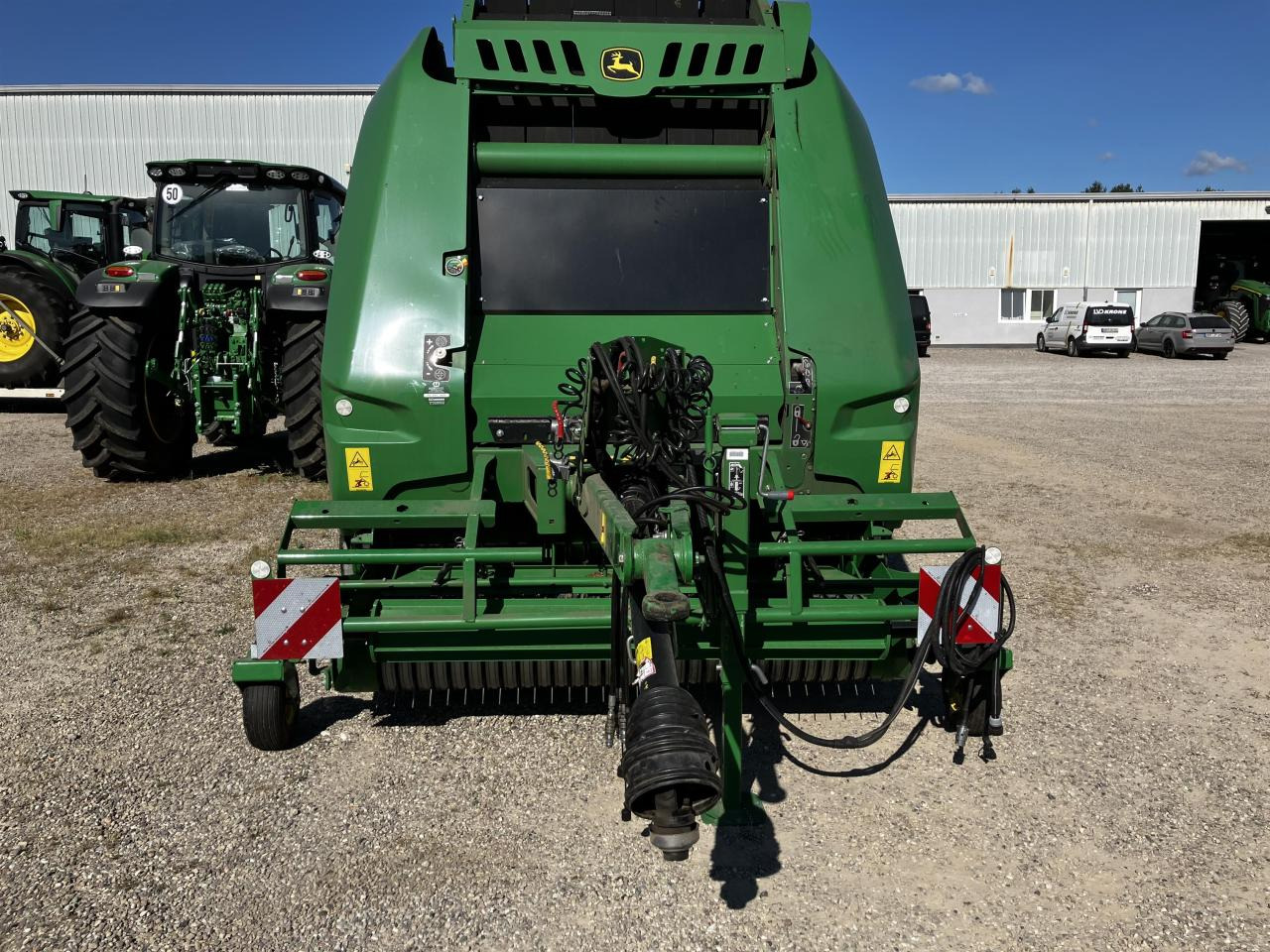 John Deere V461M MaxiCut HC13 - Enfardadeira de fardos redondos: foto 3 John Deere V461M MaxiCut HC13 - Enfardadeira de fardos redondos: foto 3