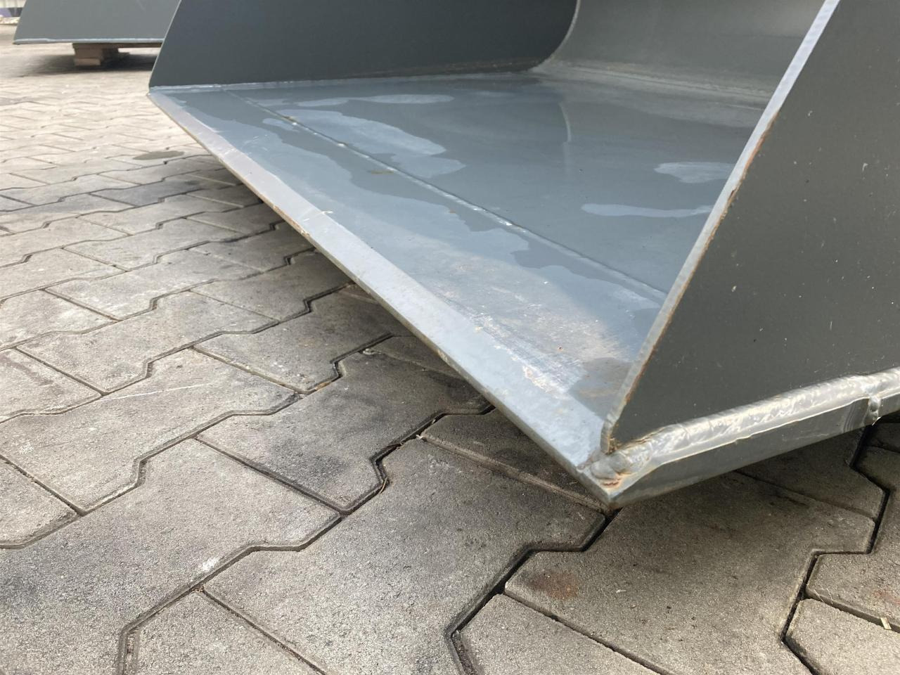 Kramer 1600 mm - Balde: foto 3 Kramer 1600 mm - Balde: foto 3