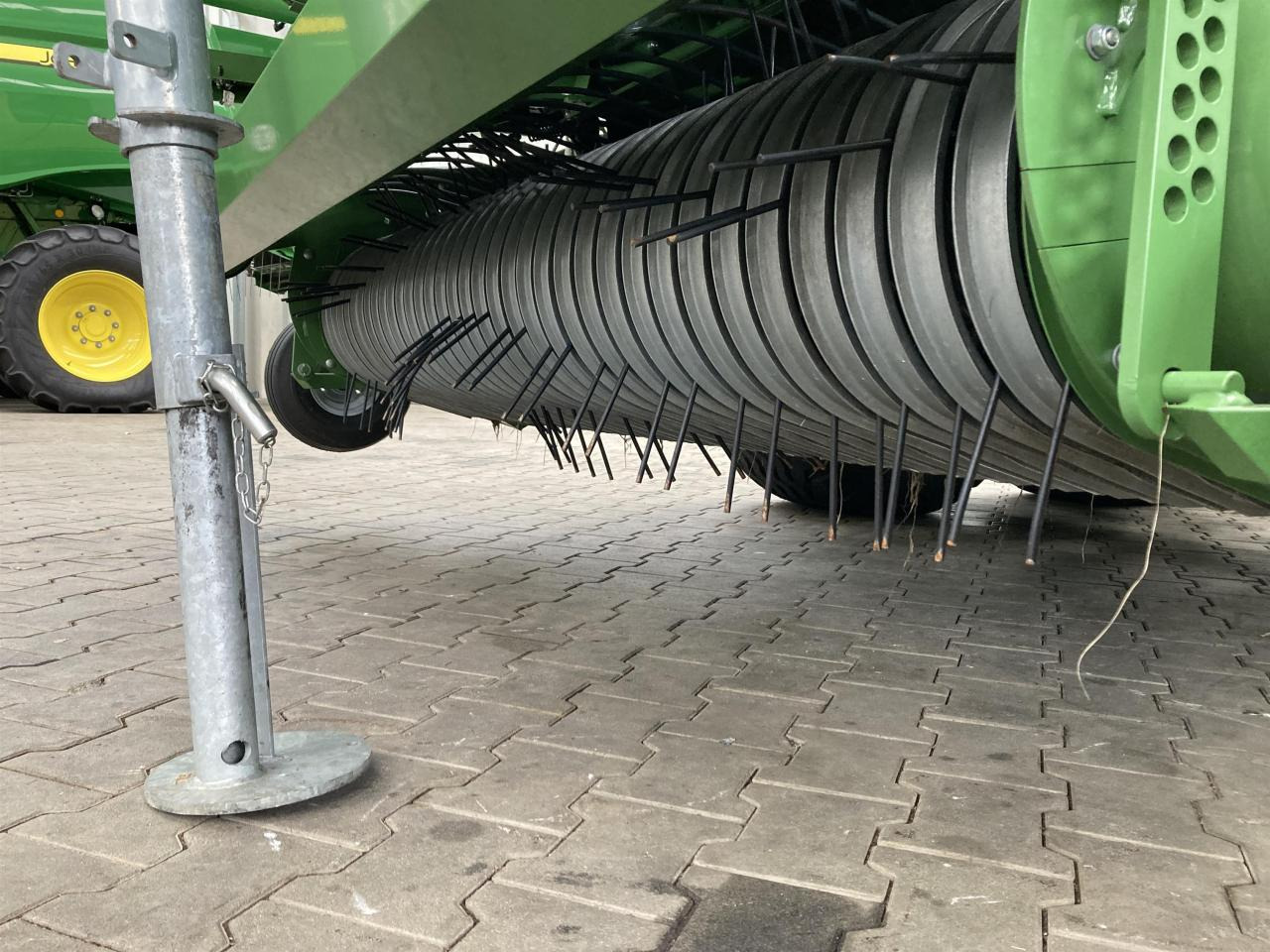 Krone CF 155 XC - Enfardadeira de fardos redondos: foto 5 Krone CF 155 XC - Enfardadeira de fardos redondos: foto 5