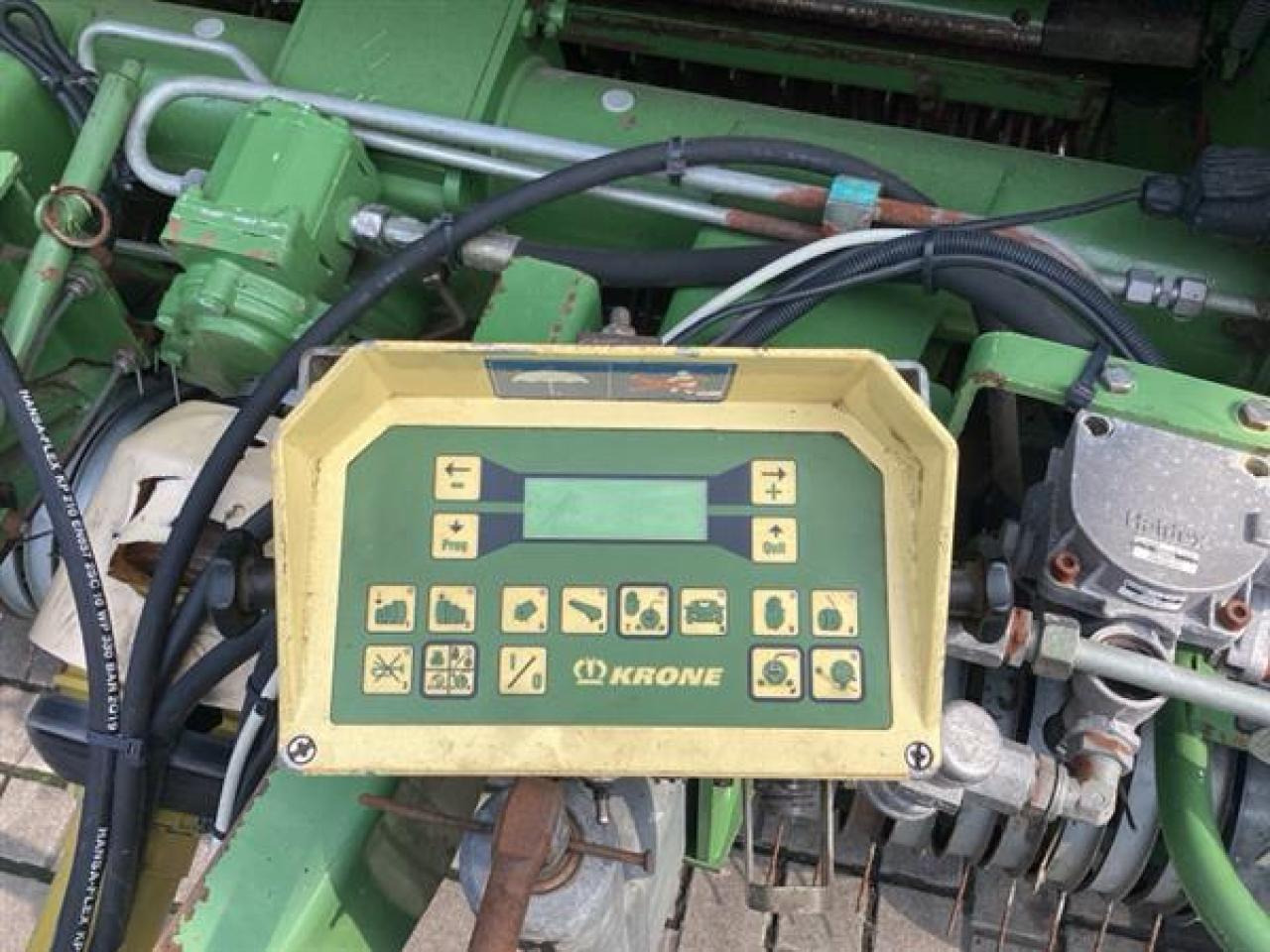 Krone CP 1500 MC - Enfardadeira de fardos redondos: foto 5 Krone CP 1500 MC - Enfardadeira de fardos redondos: foto 5