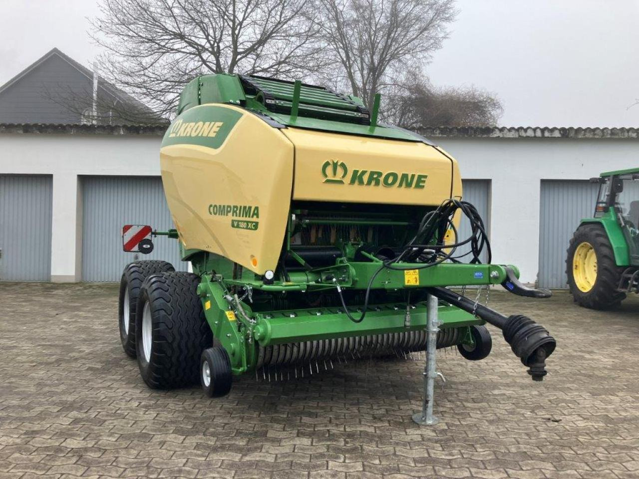Krone V 180 XC Comprima - Enfardadeira de fardos redondos: foto 2 Krone V 180 XC Comprima - Enfardadeira de fardos redondos: foto 2
