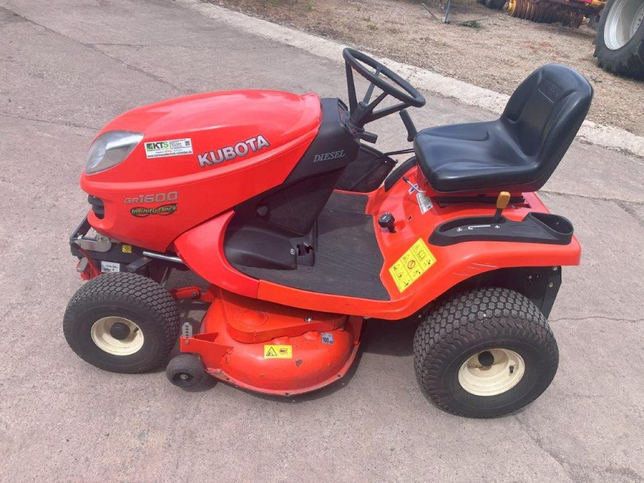 Kubota GR1600-ID-II - Cortador de grama: foto 1 Kubota GR1600-ID-II - Cortador de grama: foto 1