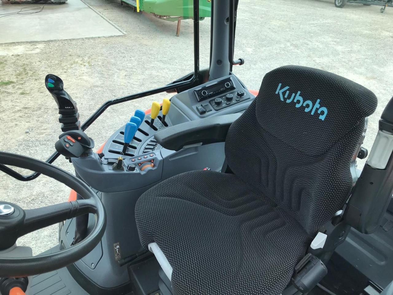 Kubota M7133 - Trator: foto 4 Kubota M7133 - Trator: foto 4