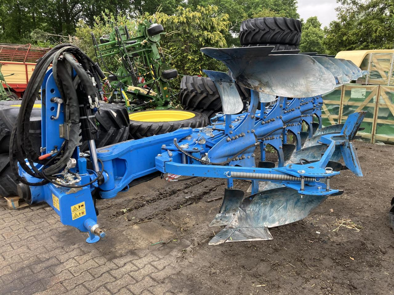 Lemken Juwel 8 M V OF U 5 L100 - Arado: foto 1 Lemken Juwel 8 M V OF U 5 L100 - Arado: foto 1