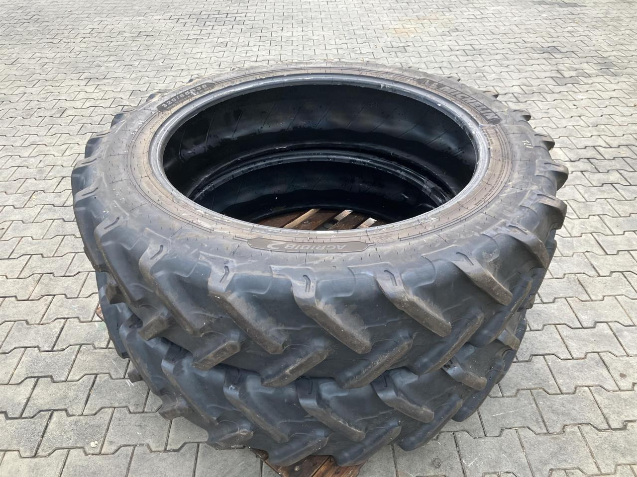 Michelin 320/85R38 - Pneu por Máquina agrícola: foto 1 Michelin 320/85R38 - Pneu por Máquina agrícola: foto 1