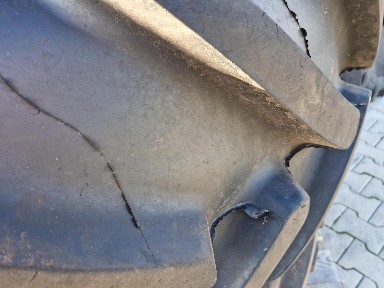 Michelin 480/70R38 - Pneu por Máquina agrícola: foto 2 Michelin 480/70R38 - Pneu por Máquina agrícola: foto 2