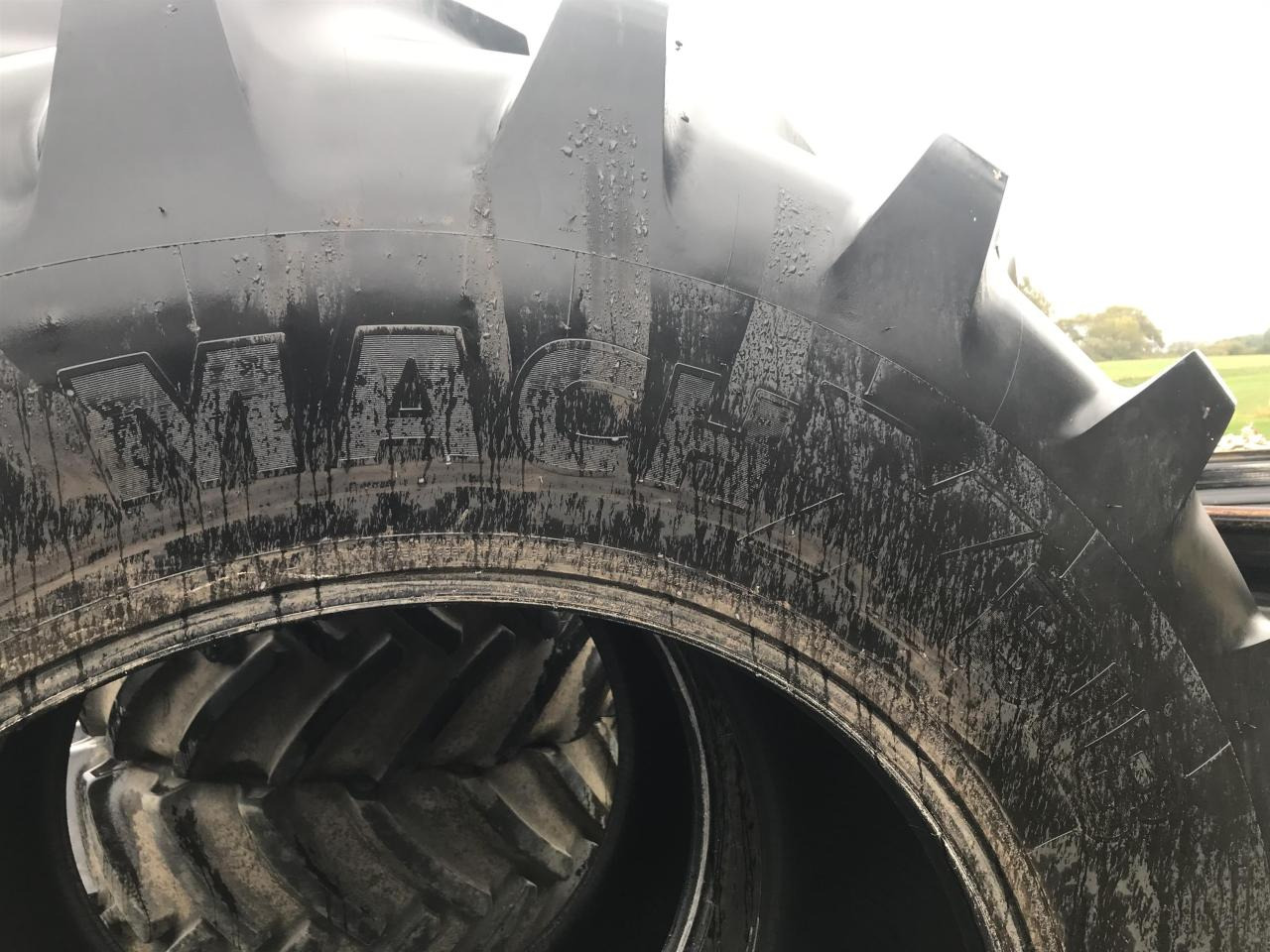 Leasing de Michelin 710/70R42 Michelin 710/70R42: foto 6