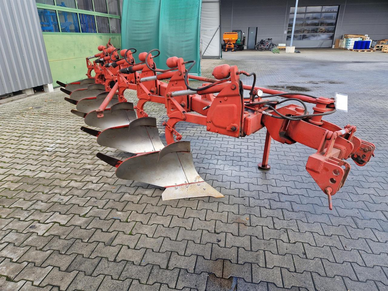 Niemeyer 6-Schar Beetpflug - Arado: foto 1 Niemeyer 6-Schar Beetpflug - Arado: foto 1