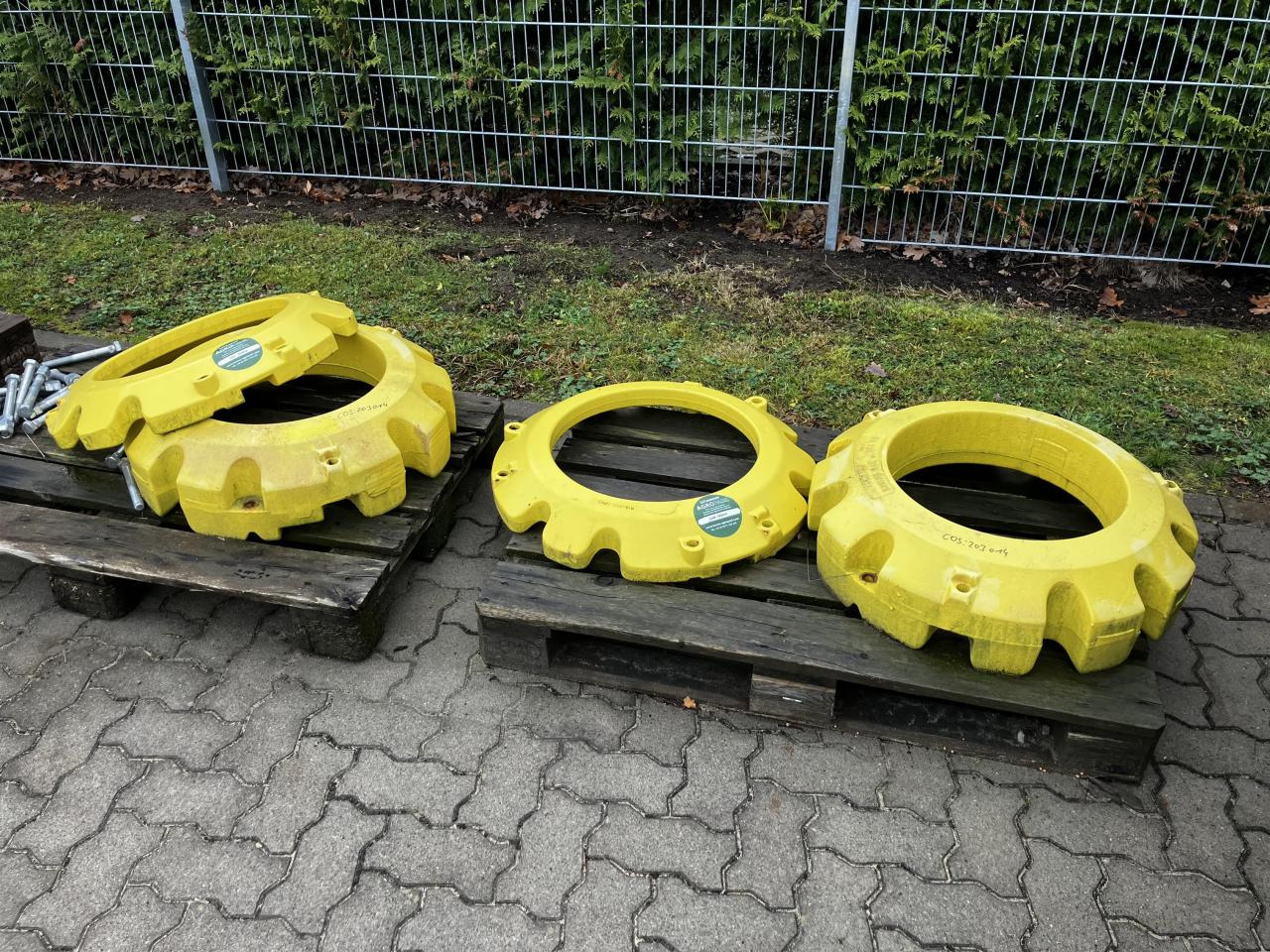 John Deere 72 kg + 205 kg - Peça de reposição por Máquina agrícola: foto 1 John Deere 72 kg + 205 kg - Peça de reposição por Máquina agrícola: foto 1