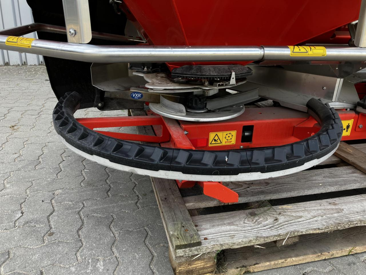 Distribuidor de fertilizantes Rauch Axis H 50.2 EMC + W: foto 6 Distribuidor de fertilizantes Rauch Axis H 50.2 EMC + W: foto 6