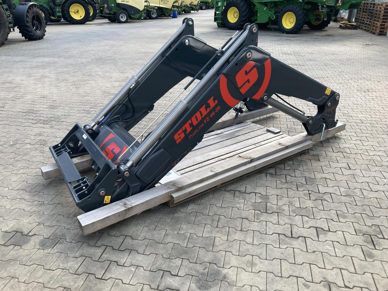 Stoll FZ 46-26.1 - Carregador frontal para o trator: foto 2 Stoll FZ 46-26.1 - Carregador frontal para o trator: foto 2