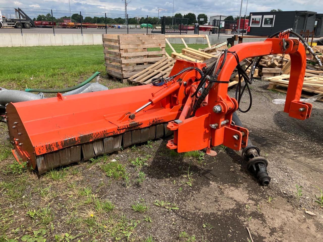 Tierre TCL 200 - Triturador de martelos: foto 1 Tierre TCL 200 - Triturador de martelos: foto 1