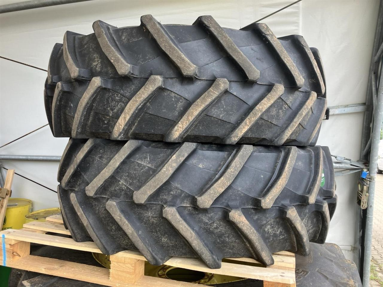 Trelleborg 420/70R28 - Pneu por Máquina agrícola: foto 1 Trelleborg 420/70R28 - Pneu por Máquina agrícola: foto 1