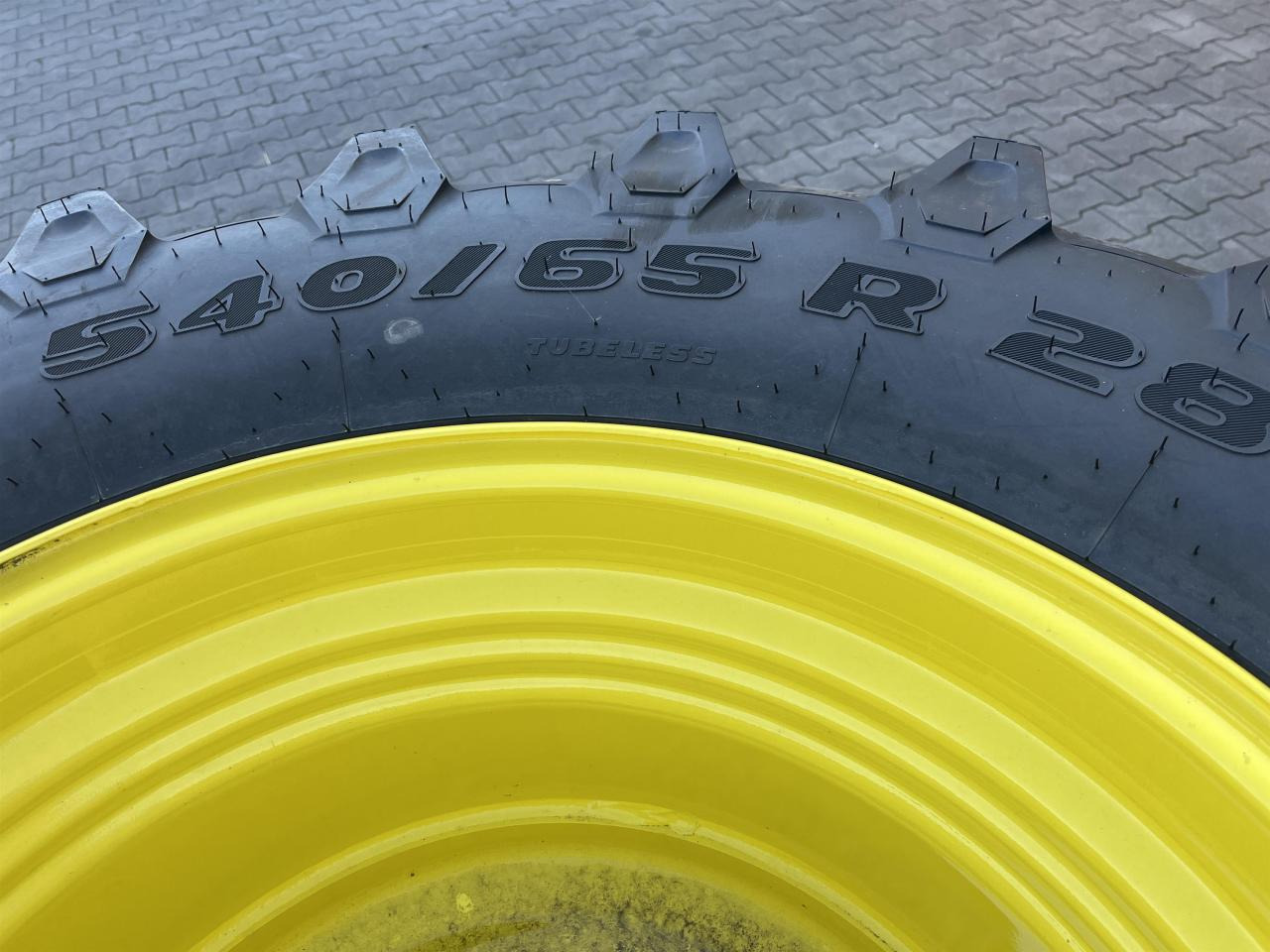 Trelleborg 540/65R28 - Pneu por Máquina agrícola: foto 4 Trelleborg 540/65R28 - Pneu por Máquina agrícola: foto 4