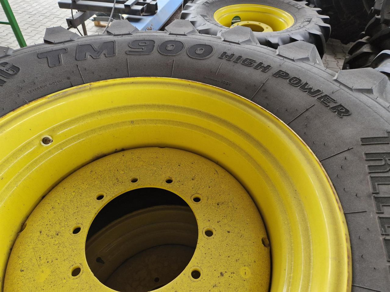 Trelleborg 600/70R30 - Pneu por Máquina agrícola: foto 3 Trelleborg 600/70R30 - Pneu por Máquina agrícola: foto 3