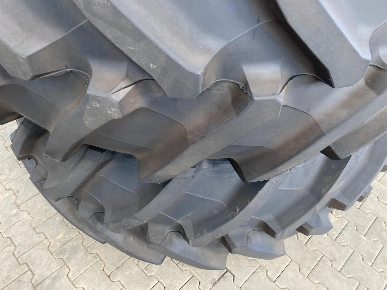 Trelleborg 710/70R42 - Pneu por Máquina agrícola: foto 4 Trelleborg 710/70R42 - Pneu por Máquina agrícola: foto 4