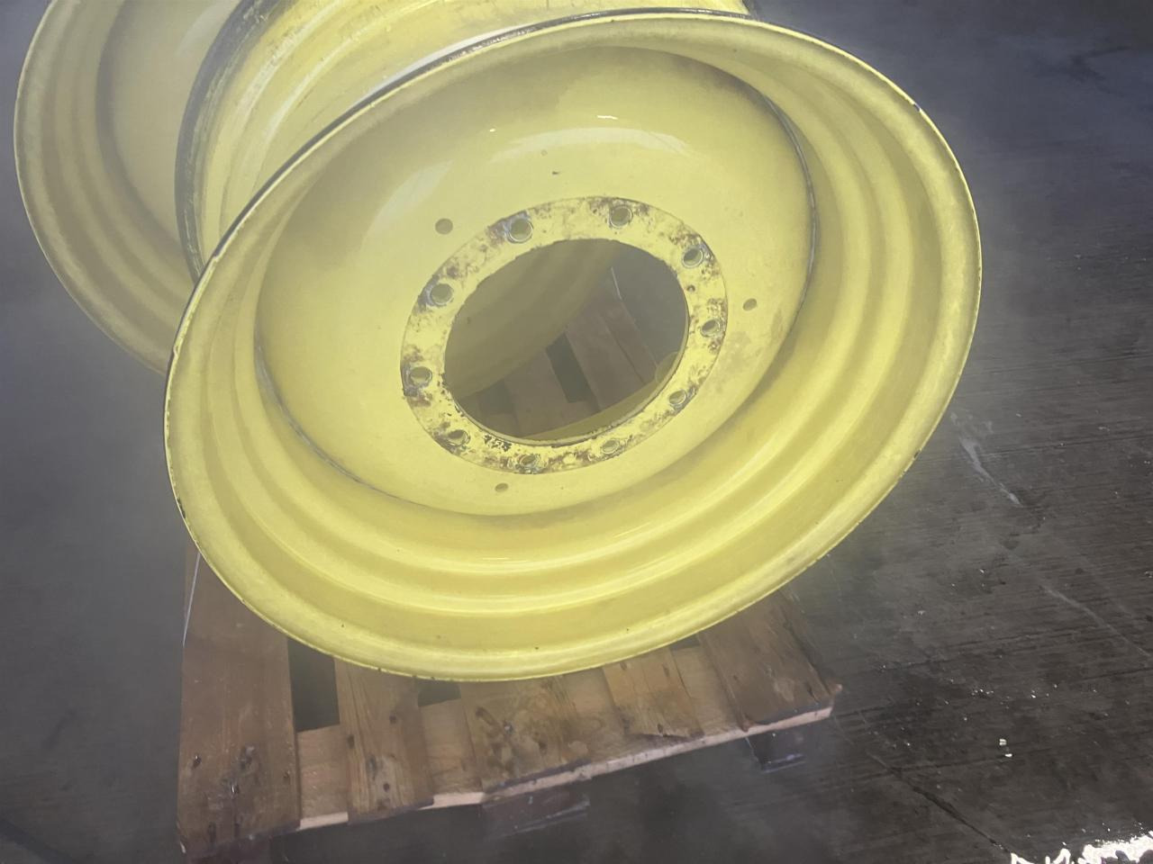 UNBEKANNT 16x30 - Jante por Máquina agrícola: foto 2 UNBEKANNT 16x30 - Jante por Máquina agrícola: foto 2