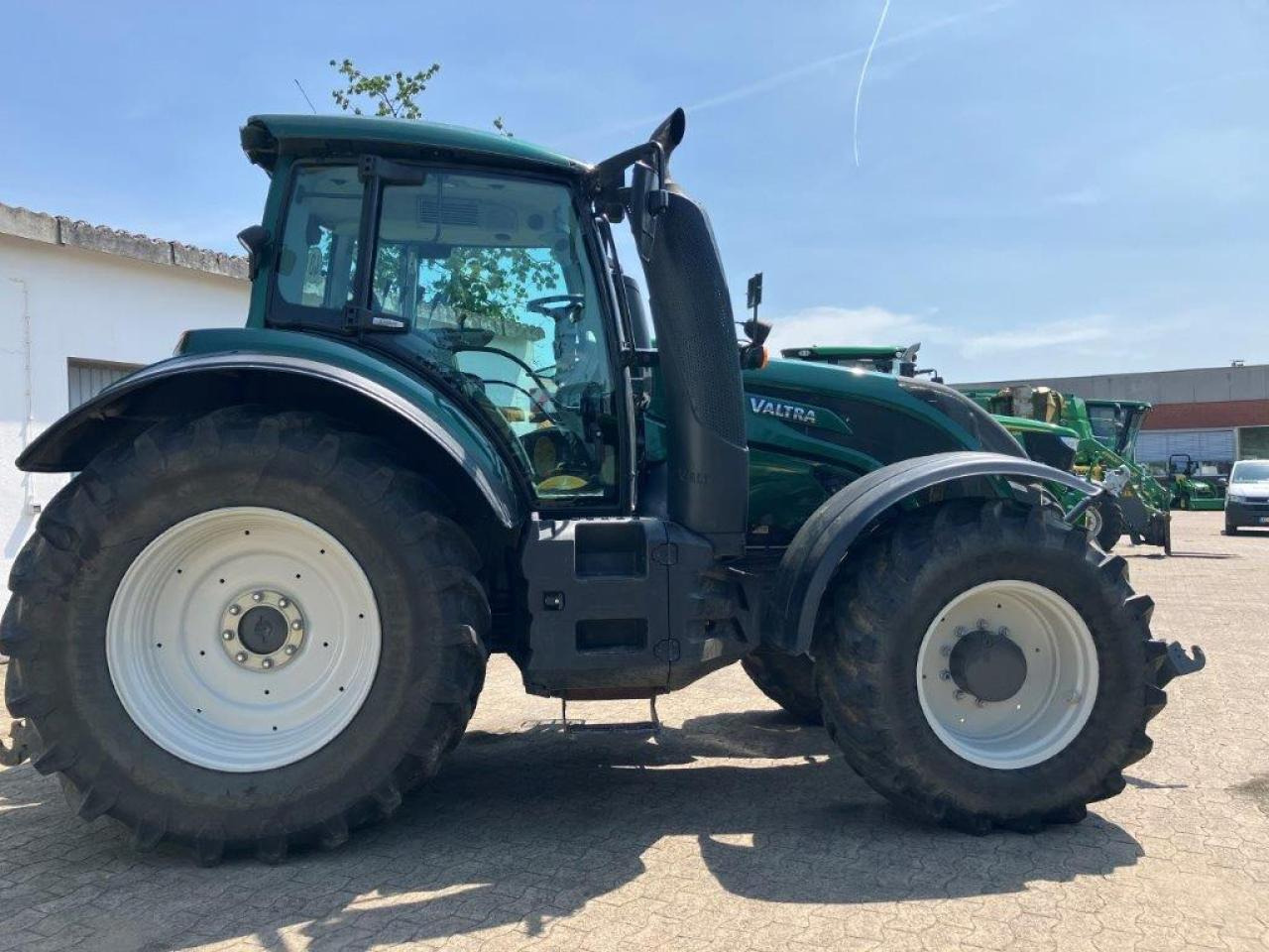 Valtra T154 Active - Trator: foto 3 Valtra T154 Active - Trator: foto 3