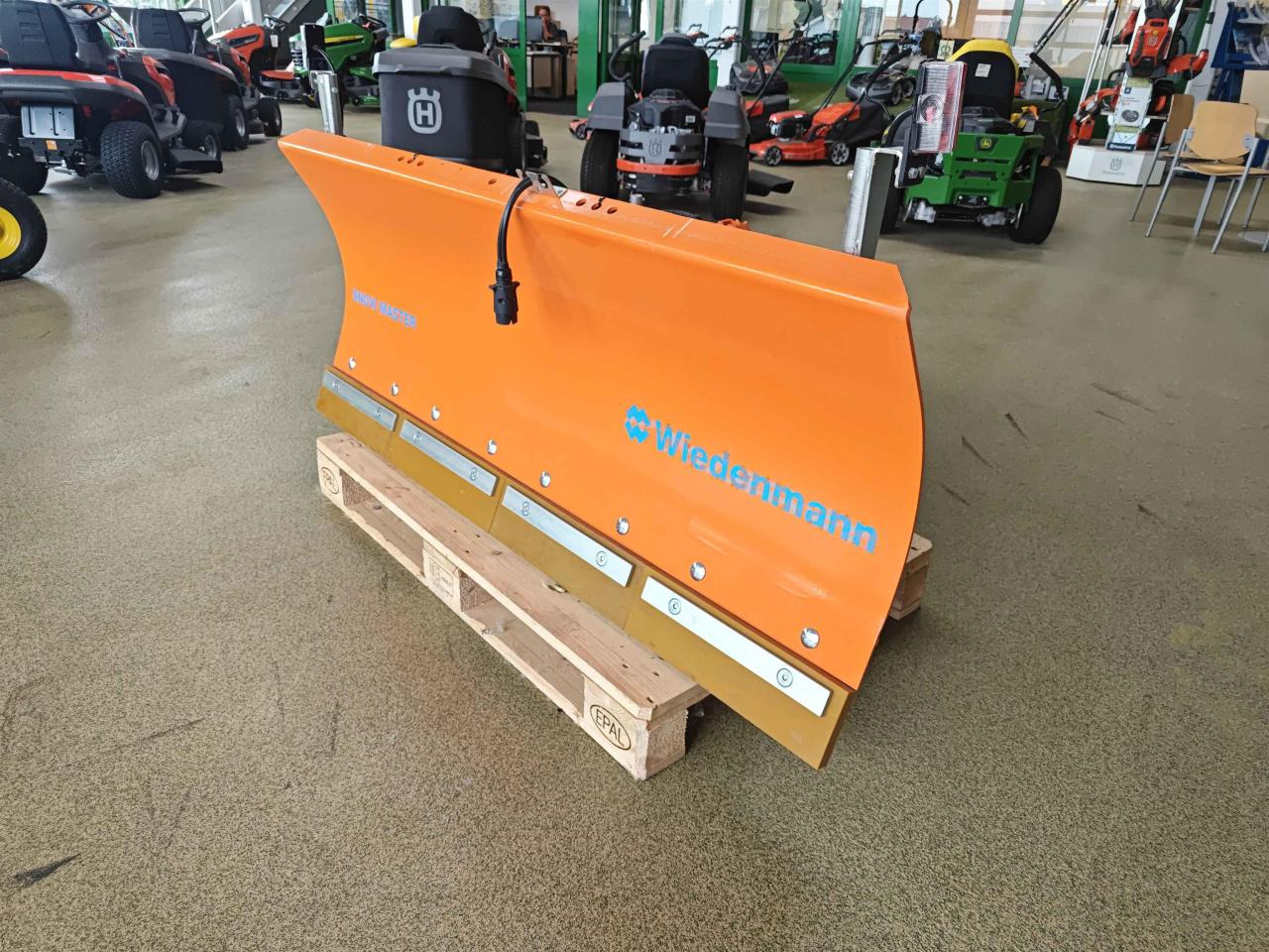 Wiedenmann Snow Master 3809 - Lâmina: foto 1 Wiedenmann Snow Master 3809 - Lâmina: foto 1