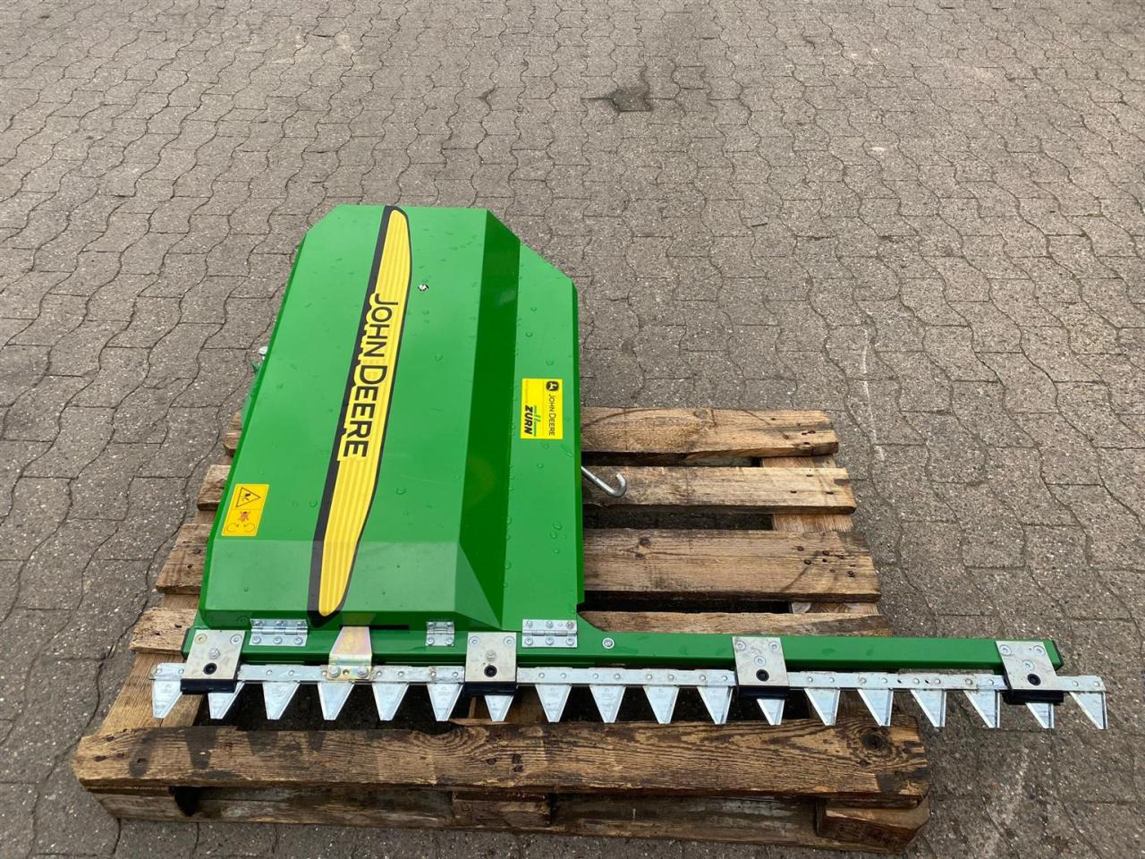 Zürn Rapstrenner links und rechts - Acessórios para Colhedora de forragem: foto 3 Zürn Rapstrenner links und rechts - Acessórios para Colhedora de forragem: foto 3