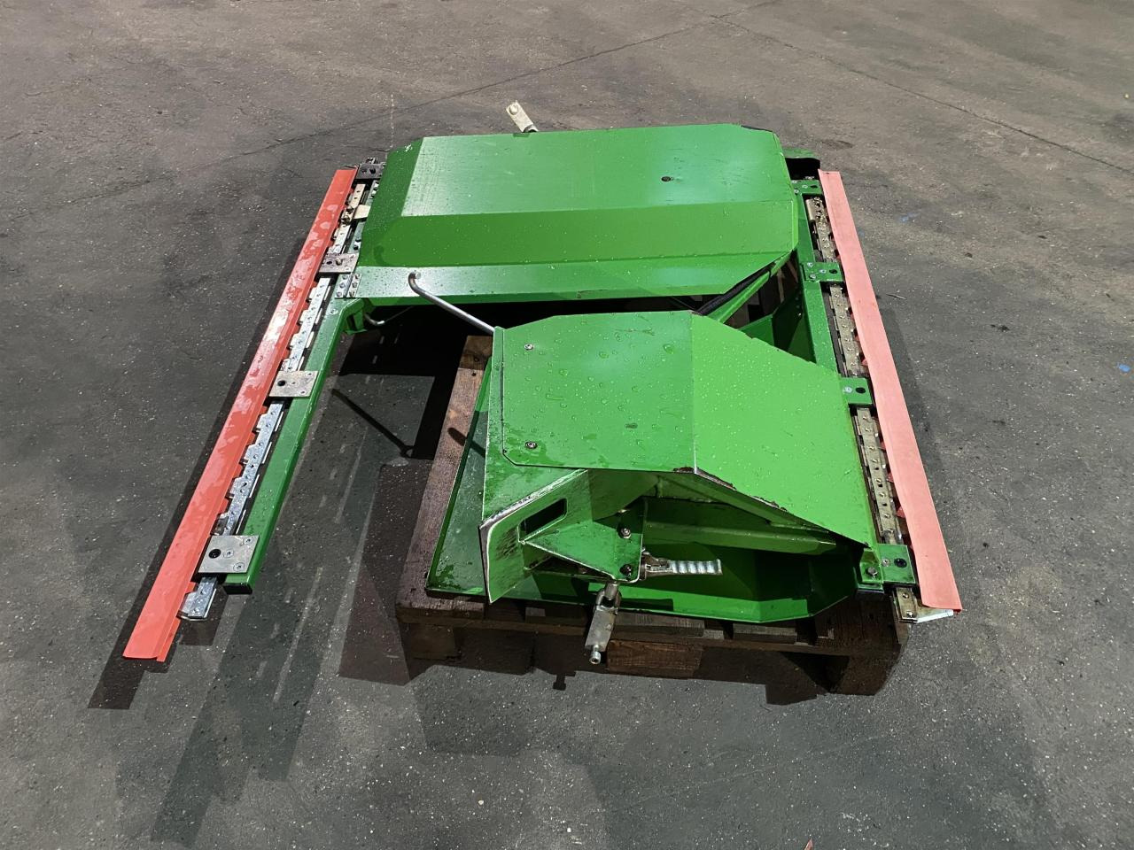 Zürn Seitentrenner li & re - Acessórios para Colhedora de forragem: foto 2 Zürn Seitentrenner li & re - Acessórios para Colhedora de forragem: foto 2