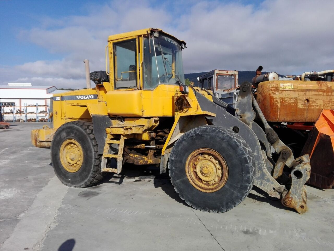 Volvo L90D - Pá carregadora de rodas: foto 1 Volvo L90D - Pá carregadora de rodas: foto 1