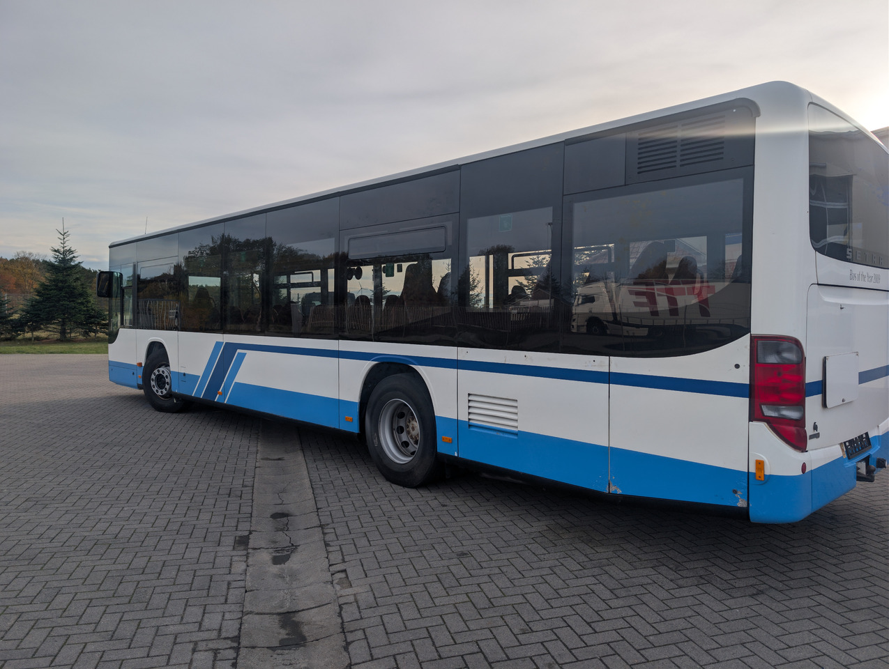 SETRA S 415 NF (Niederflur-Linienbus, Klasse II) - Ônibus urbano: foto 4 SETRA S 415 NF (Niederflur-Linienbus, Klasse II) - Ônibus urbano: foto 4