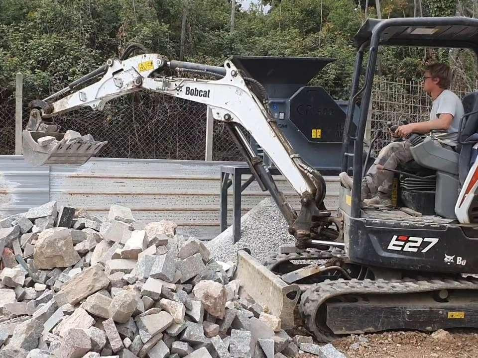 CM Crusher CR 600 Electric jaw crusher - Britadeira móvel: foto 3 CM Crusher CR 600 Electric jaw crusher - Britadeira móvel: foto 3