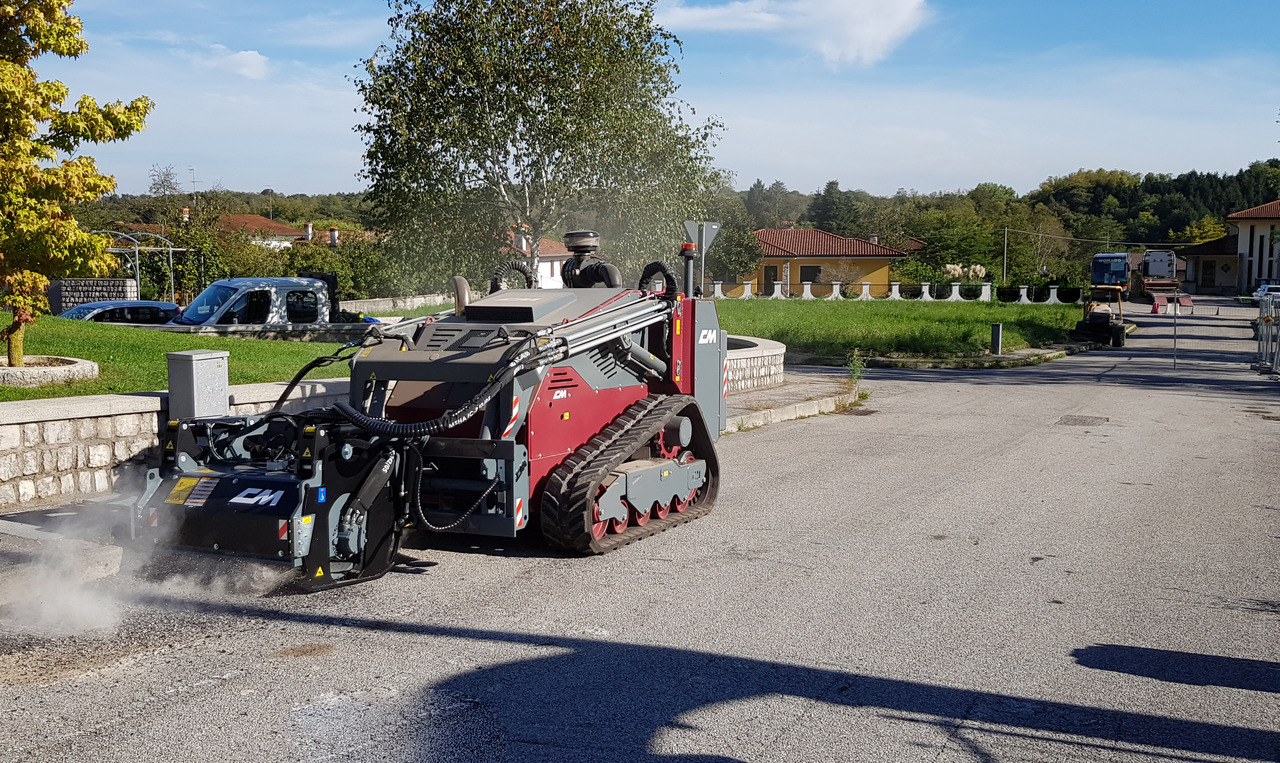 CM Crusher Multisikid RC - Mini pá carregadora: foto 3 CM Crusher Multisikid RC - Mini pá carregadora: foto 3