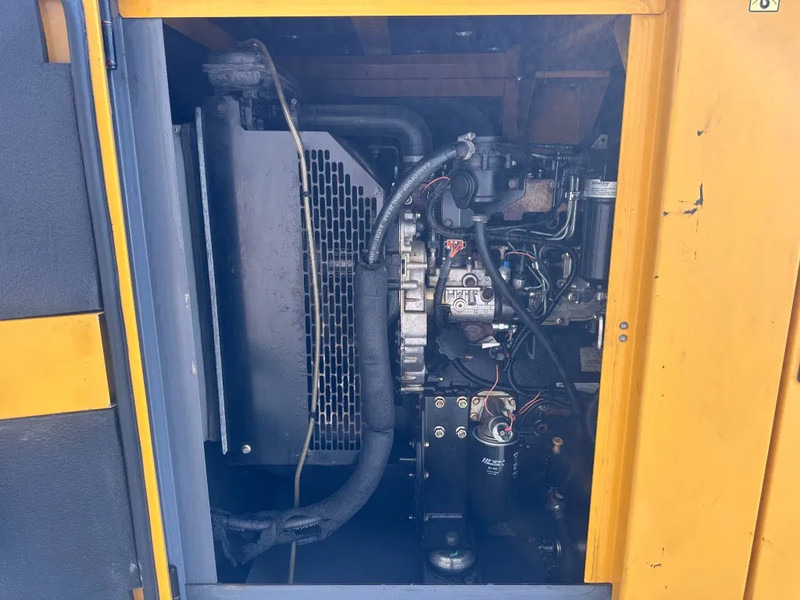 Atlas-Copco QAS 60 Perkins Leroy Somer 60 kVA Silent Rental generatorset - Gerador elétrico: foto 3 Atlas-Copco QAS 60 Perkins Leroy Somer 60 kVA Silent Rental generatorset - Gerador elétrico: foto 3