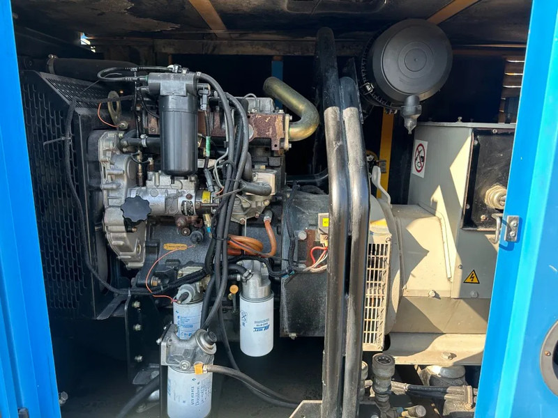 Atlas-Copco QAS 60 Perkins Stamford 60 kVA Silent Rental generatorset - Gerador elétrico: foto 4 Atlas-Copco QAS 60 Perkins Stamford 60 kVA Silent Rental generatorset - Gerador elétrico: foto 4