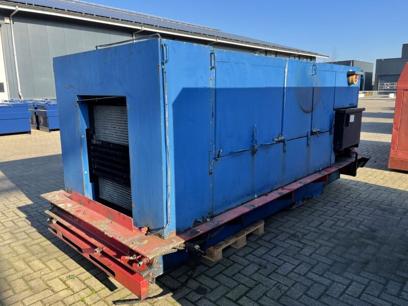 Caterpillar C 13 Leroy Somer 400 kVA Silent generatorset - Gerador elétrico: foto 5 Caterpillar C 13 Leroy Somer 400 kVA Silent generatorset - Gerador elétrico: foto 5