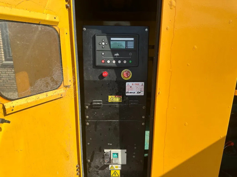 Cummins 6CTAA8.3-G2 Stamford 200 kVA Silent generatorset ex Emergency 64 hours ! - Gerador elétrico: foto 2 Cummins 6CTAA8.3-G2 Stamford 200 kVA Silent generatorset ex Emergency 64 hours ! - Gerador elétrico: foto 2