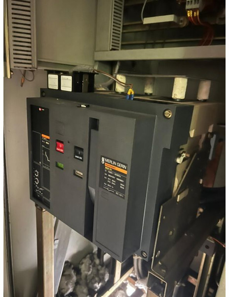Gerador elétrico Cummins KTA 38 G1 Leroy Somer 1500 kVA Silent generatorset in 40 ft container: foto 10