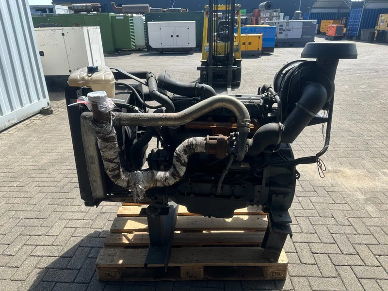 Deutz BF4M 1013 Diesel Engine 4 cylinder 102 kW / 137 HP - Motor por Equipamento de movimentação: foto 4 Deutz BF4M 1013 Diesel Engine 4 cylinder 102 kW / 137 HP - Motor por Equipamento de movimentação: foto 4