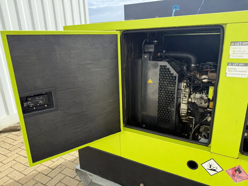 GESAN DPR 60 Perkins Leroy Somer 60 kVA Silent Rental generatorset - Gerador elétrico: foto 2 GESAN DPR 60 Perkins Leroy Somer 60 kVA Silent Rental generatorset - Gerador elétrico: foto 2