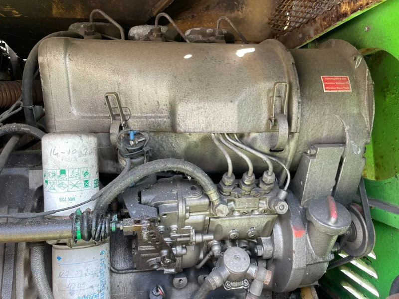 Grove MZ90 Deutz F3L912 Diesel 4 x 4 Telescoophoogwerker 27.6 meter werkhoogte - Plataforma telescópica: foto 5 Grove MZ90 Deutz F3L912 Diesel 4 x 4 Telescoophoogwerker 27.6 meter werkhoogte - Plataforma telescópica: foto 5