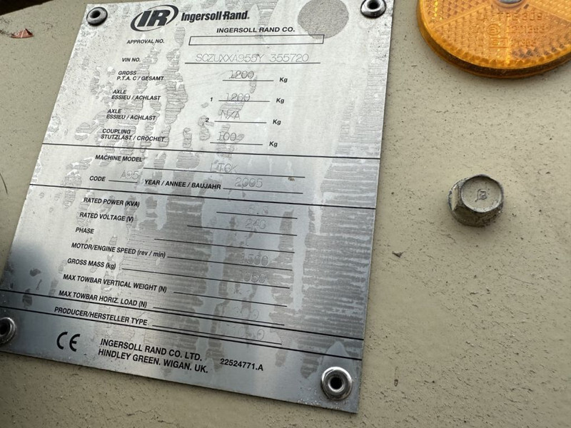 Ingersoll Rand LT6K Kubota 6 kVA Mobiele Lichtmast Aggregaat Light Tower - Torre de iluminação: foto 4 Ingersoll Rand LT6K Kubota 6 kVA Mobiele Lichtmast Aggregaat Light Tower - Torre de iluminação: foto 4