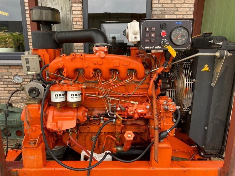 Iveco 8061 I 25.00 Waterpomp Caprari 144 m3 / h 12 Bar Mobiele Beregenings pompset - Bomba de água: foto 4 Iveco 8061 I 25.00 Waterpomp Caprari 144 m3 / h 12 Bar Mobiele Beregenings pompset - Bomba de água: foto 4