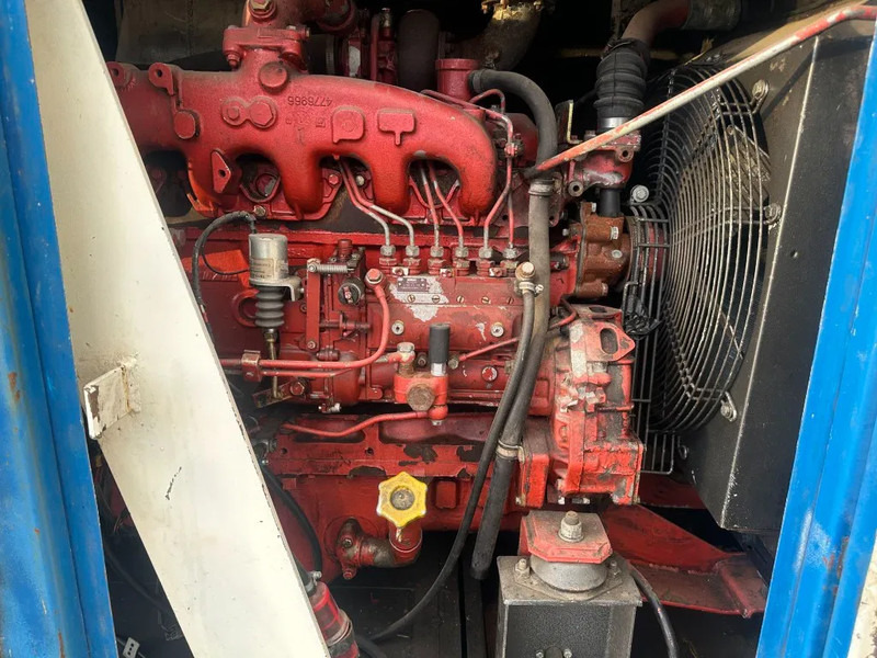 Gerador elétrico Iveco 8061 Leroy Somer 85 kVA Silent generatorset: foto 13