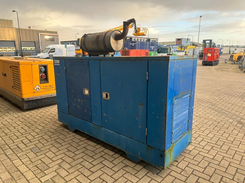Gerador elétrico Iveco 8061 Leroy Somer 85 kVA Silent generatorset: foto 10