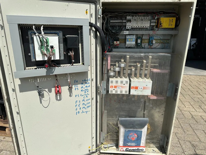 Gerador elétrico Iveco 8061 Marelli 150 kVA noodstroom generatorset ATS automatische netovername: foto 7